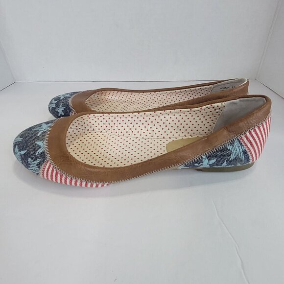 STEVE MADDEN Hookah Flats For Women Multicolor, patriotic, size 6.5 Womens - Picture 2 of 7